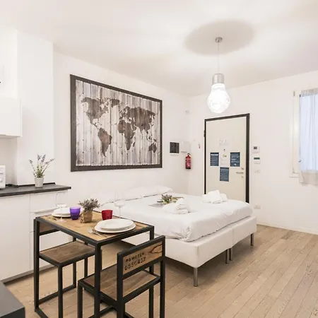 Easylife - - Magolfa 1 N8 - Navigli Lägenhet