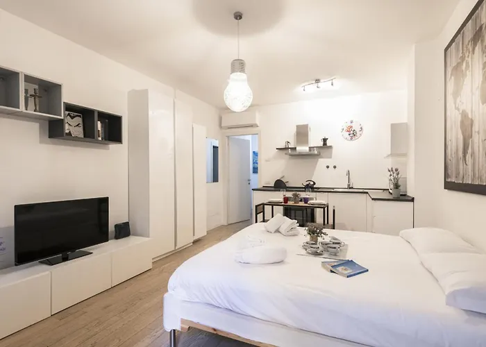 Easylife - - Magolfa 1 N8 - Navigli * Mailand